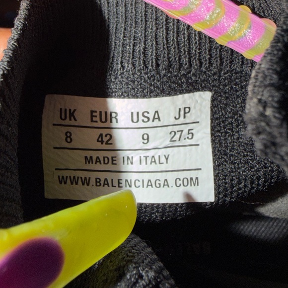 Balenciaga Black and White Sock Sneakers - Picture 9 of 9